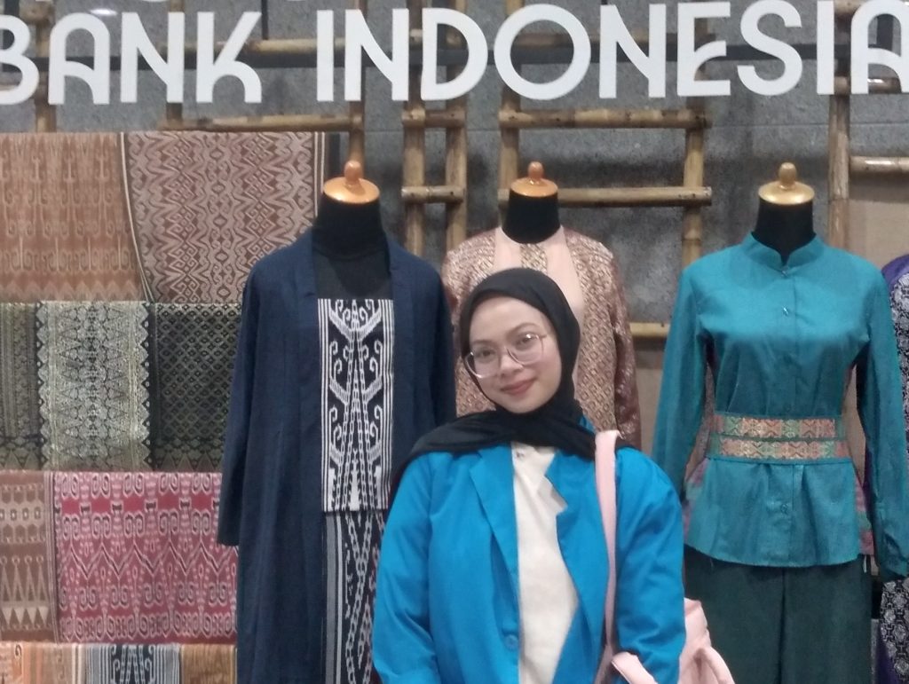Fara Aulia Prisillah, Mahasiswa Manajemen Bisnis Syariah FEBI IAIN Pontianak, Jalani PKL Mandiri di Bank Indonesia Pontianak