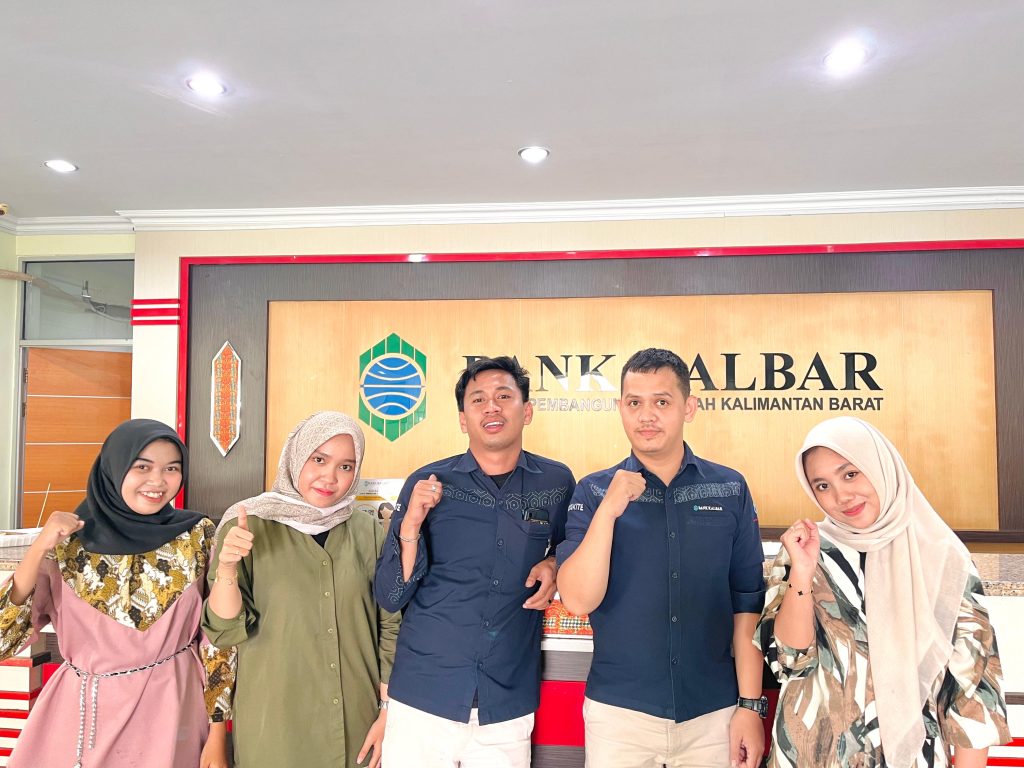 FEBI IAIN Pontianak Berangkatkan Mahasiswi PKL Mandiri ke Bank Kalbar Cabang Sukaharja