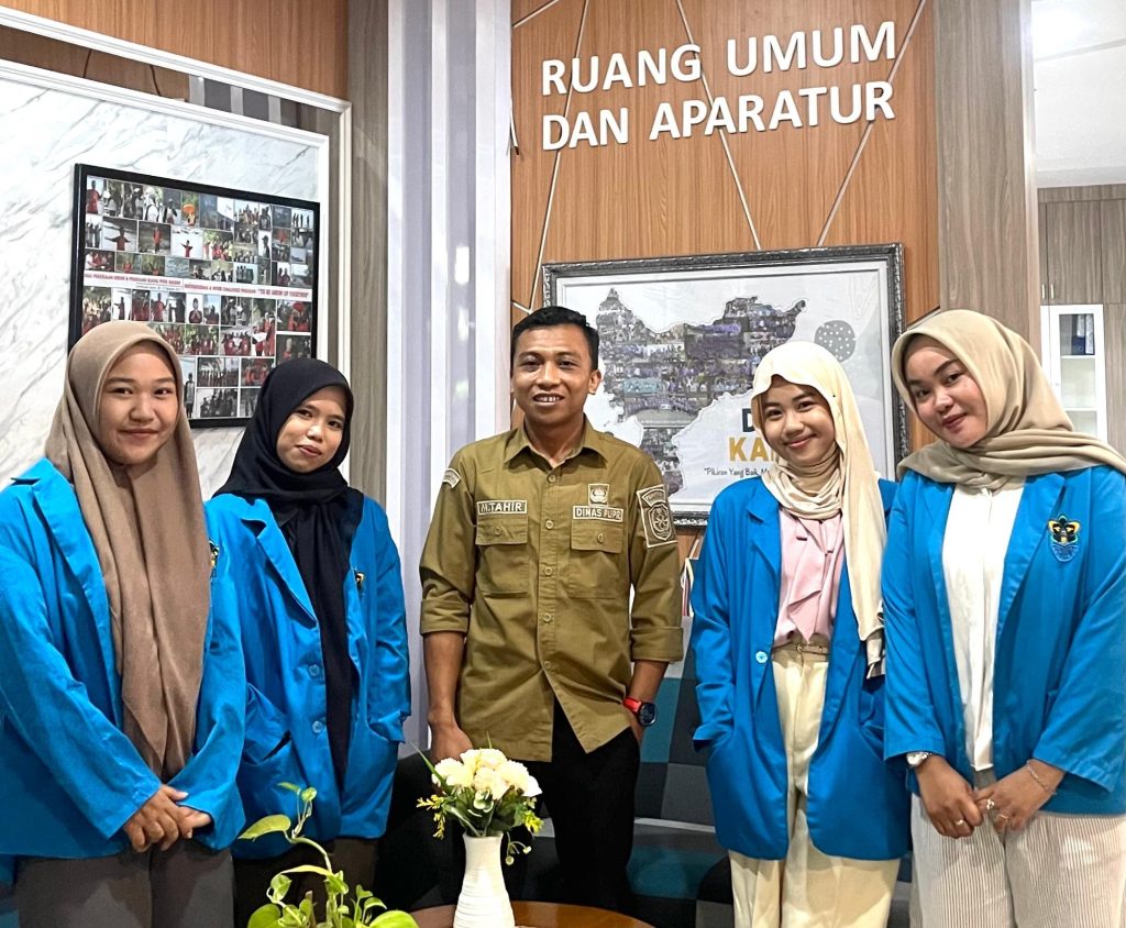 Belajar Birokrasi dan Infrastruktur: PKL Mahasiswi FEBI IAIN Pontianak di Dinas PUPR Kalbar
