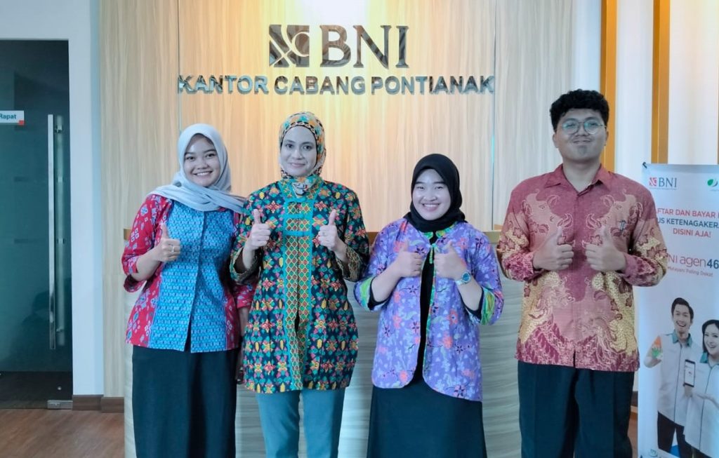 Belajar dan Praktik Analisis Kredit, Mahasiswa FEBI IAIN Pontianak PKL di BNI KCP Tanjung Pura