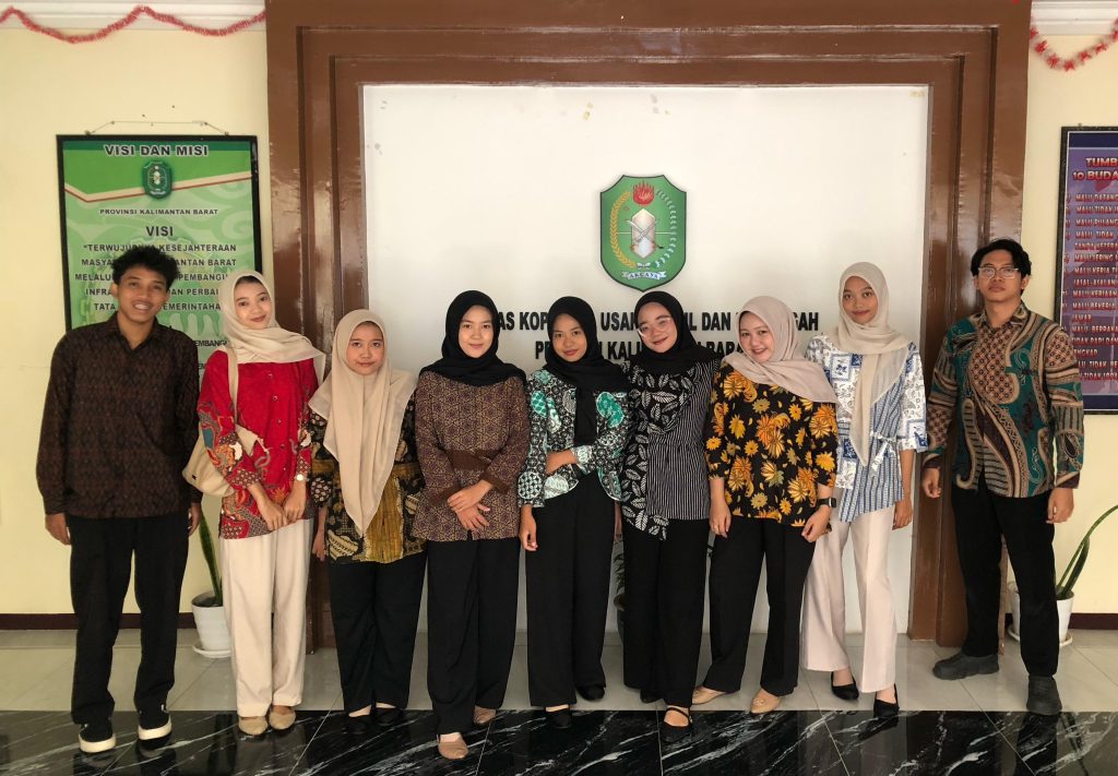 Kolaborasi Ilmu dan Aksi Mahasiswa FEBI Tempuh PKL Mandiri di Dinas Koperasi, Usaha Kecil dan Menengah Prov. Kalbar