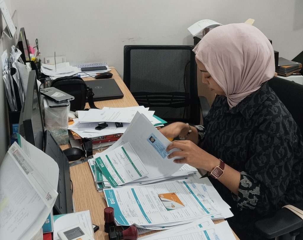 PKL di Bank Syariah Indonesia: Mahasiswa FEBI IAIN Pontianak Rasakan Langsung Denyut Dunia Perbankan Syariah