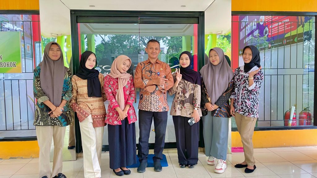 Mahasiswa PKL FEBI IAIN Pontianak Pelajari Dinamika Pengelolaan Wilayah Perbatasan di BPPD Kalbar