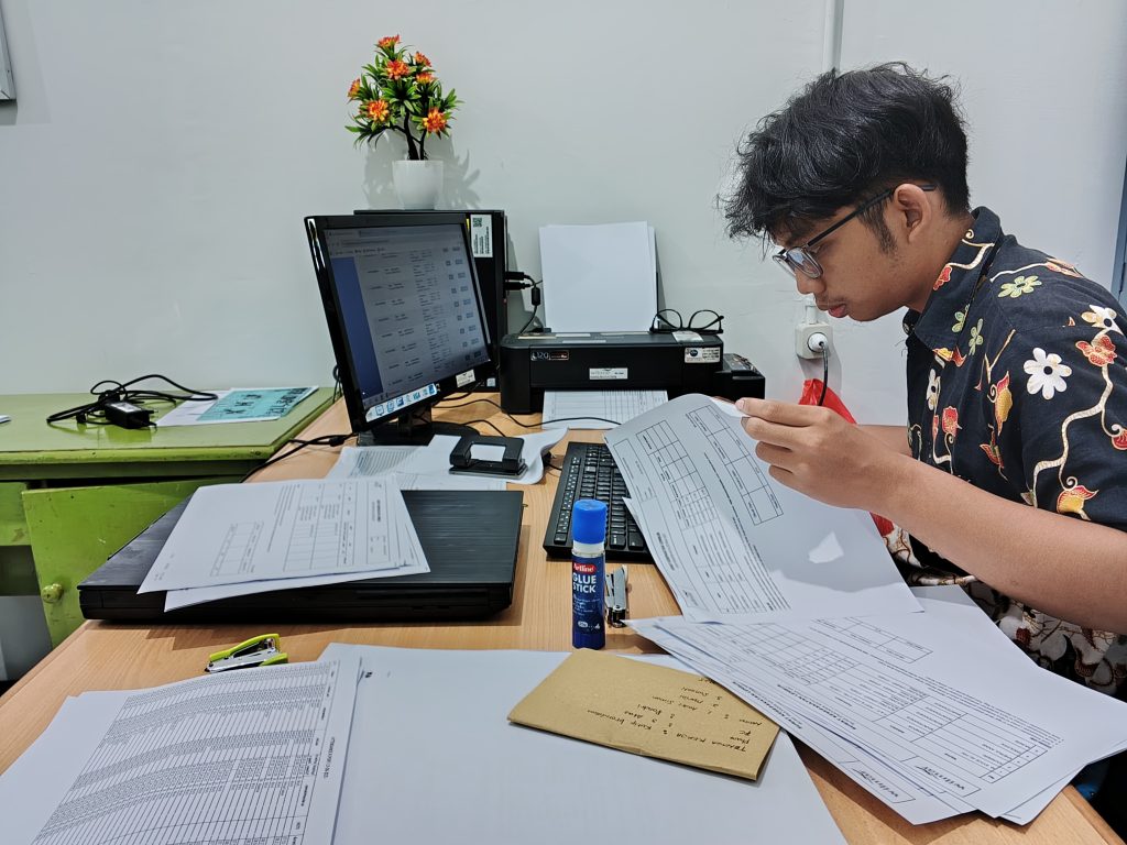 PKL Mandiri di PT Bumi Pratama Khatulistiwa: Mahasiswa Manajemen Bisnis Syariah Difokuskan pada Operasional Perusahaan