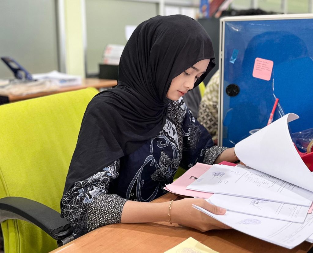 Mendalami Administrasi Perbankan Syariah Lewat PKL di Bank Kalbar Cabang Pontianak