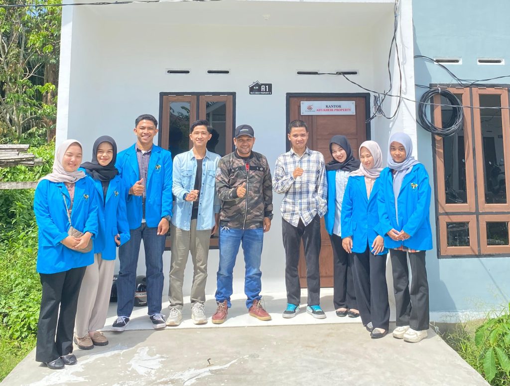 Promosi di Jalan hingga Media Sosial, Mahasiswa PKL FEBI IAIN Pontianak Tunjukkan Aksi Nyata di Alfi Kheir Properti
