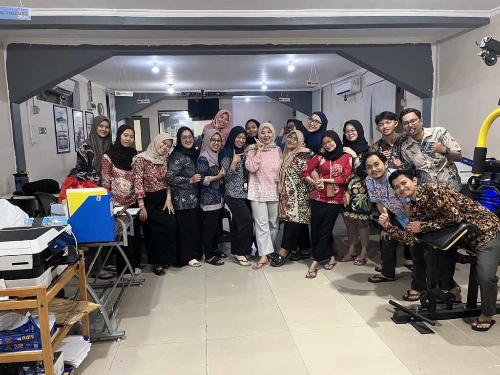 Sinergi Syariah & Telekomunikasi: Mahasiswa FEBI IAIN Pontianak Menyatu di PT Telkom Akses