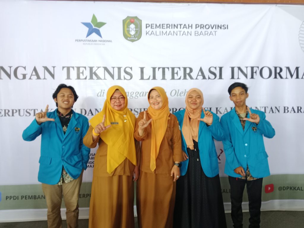 Dedikasi Mahasiswa FEBI IAIN Pontianak pkl Mandiri di Perpustakaan Provinsi Kalimantan Barat