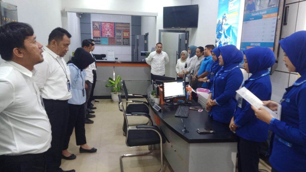 Mahasiswa IAIN Pontianak Terjun ke Dunia Kerja di Bank BRI Sungai Pinyuh